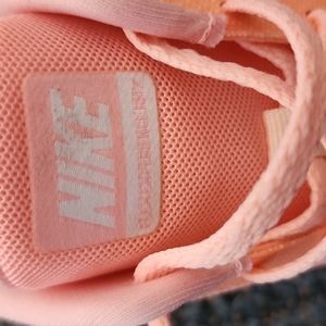Nike women's 8.5 pink/orange